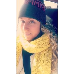 Meet your Posher, Danielle